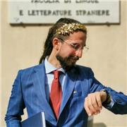 Laureato magistrale in Letteratura e Italianistica impartisce lezioni di Letteratura Italiana, Storia e Geografia